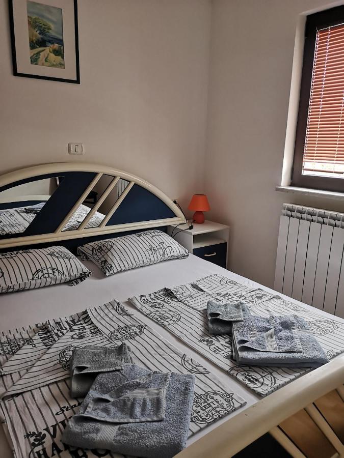 הוילה Črni Kal House Ceh מראה חיצוני תמונה