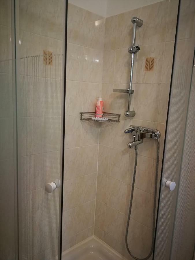 הוילה Črni Kal House Ceh מראה חיצוני תמונה